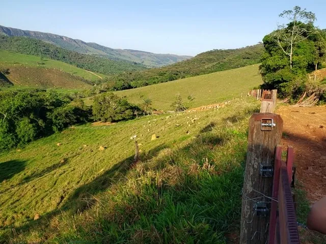 Imagem 2: Excelente sitio tripla aptidao para venda em Capitolio-MG, pousada turística, pastagem e