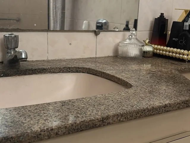 Imagem 3: LINDA COBERTURA, SÃO LUIZ, EXCELENTE COMÉRCIO, PRÓXIMA À UFMG, 03 VAGAS, 4 QTOS, DUAS