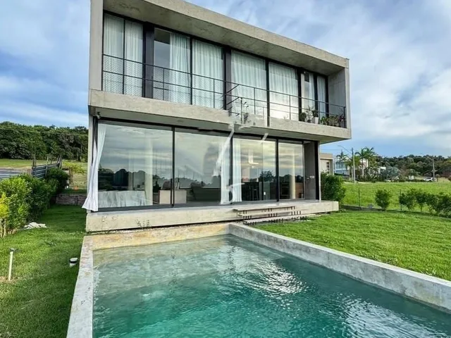 Imagem: Casa Duplex 400m², Terreno 756m², 6 quartos