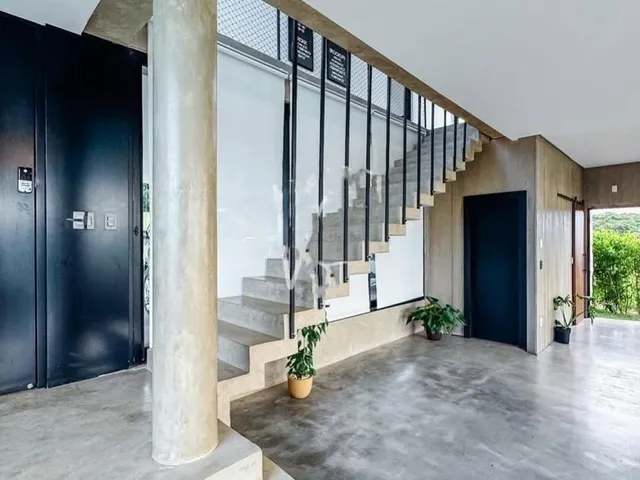 Imagem 4: Casa Duplex 400m², Terreno 756m², 6 quartos, 4 suítes, ; 4 vagas de garagem