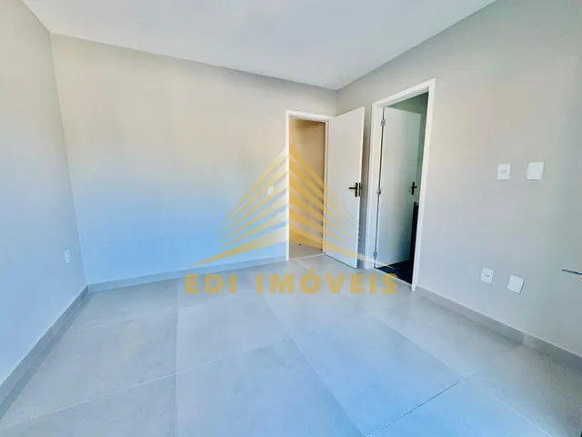 Imagem 14: Casa Padrão em Condomínio 3 Suítes Localização com Muito Verde e Tranquilidade