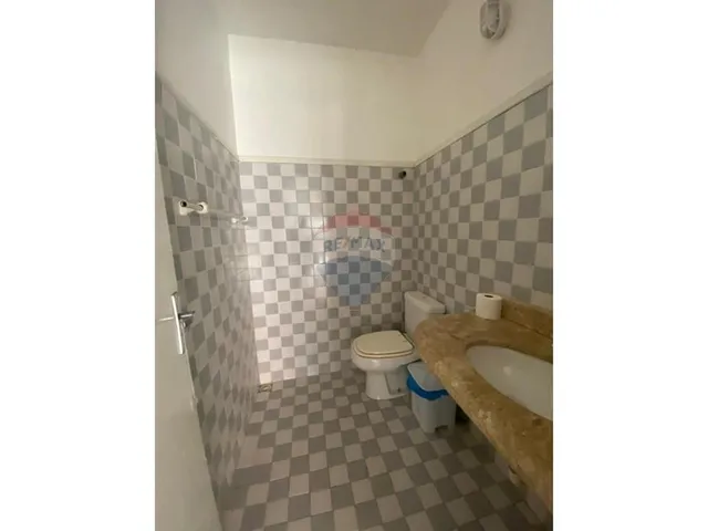Imagem 14: Imóvel Comercial com Moradia e Garagem - Ótimo para Restaurante