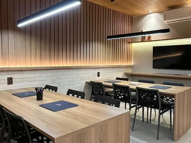 Imagem 8: 02 Quartos Sendo Um Suíte, Duas Varandas e Nascente, na Ponta Verde
