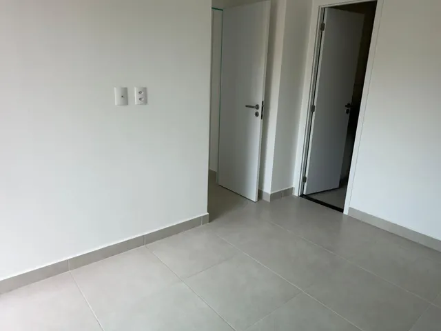 Imagem 10: 02 Quartos Sendo Um Suíte, Duas Varandas e Nascente, na Ponta Verde