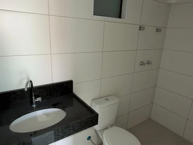 Imagem 5: 02 Quartos Sendo Um Suíte, Duas Varandas e Nascente, na Ponta Verde