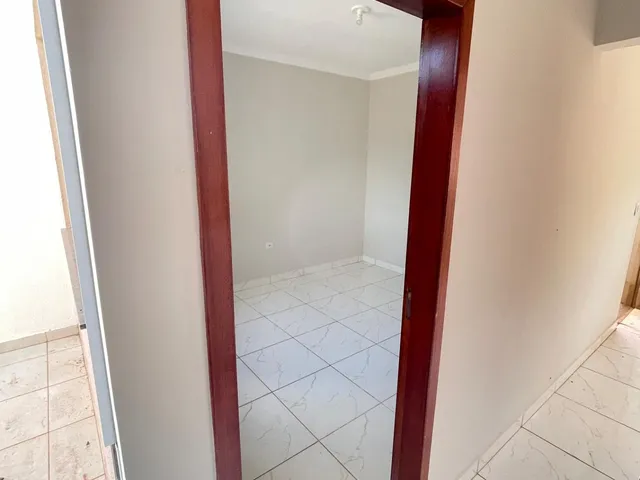 Imagem 2: Casa em Jardim Pinheiros - Floresta