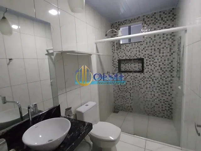 Imagem 10: Duas casas no mesmo terreno, com piscina