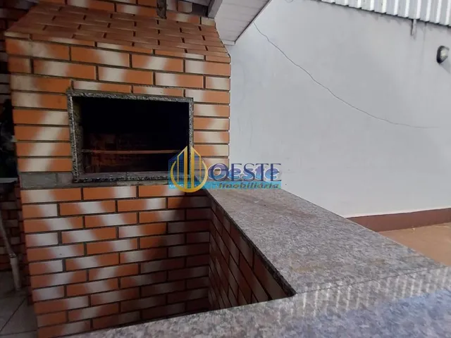 Imagem 11: Duas casas no mesmo terreno, com piscina