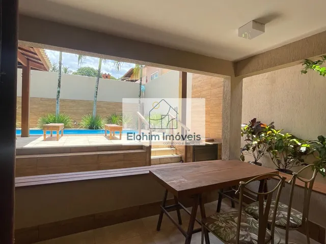 Imagem: A casa possui 3 Dormitórios, 1 Suíte, 3 Banheiros, 2