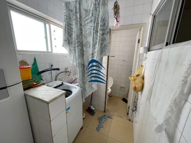 Imagem 12: Apartamento na Pituba, 57M², 2/4, Sala, Varanda Área de Serviço e Banheiro de