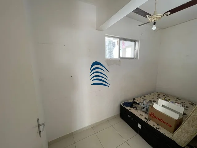Imagem 2: Apartamento na Pituba, 57M², 2/4, Sala, Varanda Área de Serviço e Banheiro de