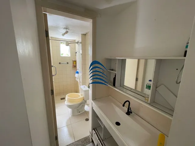 Imagem 11: Apartamento na Pituba, 57M², 2/4, Sala, Varanda Área de Serviço e Banheiro de