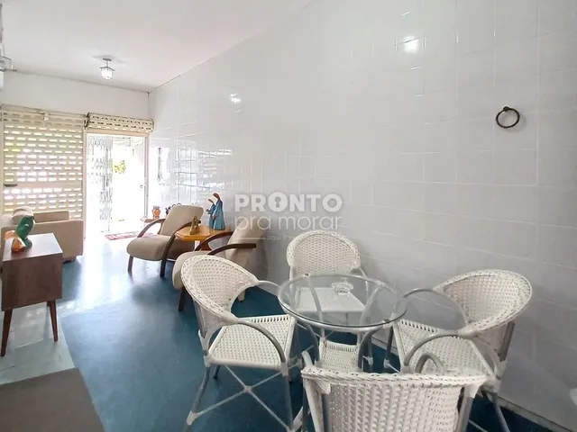 Imagem: Casa com 8 quartos em Madalena