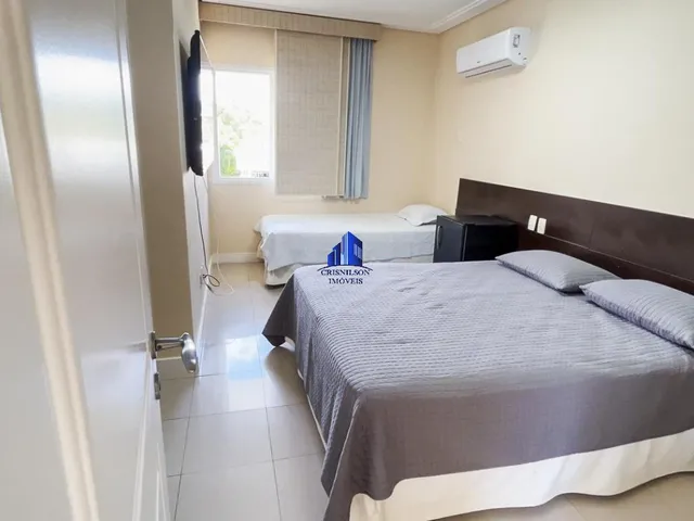 Imagem 16: CASA À VENDA INTERLAGOS BAHIA PORTEIRA FECHADA R$ 7.00.000,00 DECORADA, 6 SUÍTES, 200
