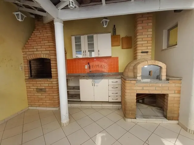 Imagem: A casa em condomínio possui 3 Dormitórios, 1 Suíte, 2