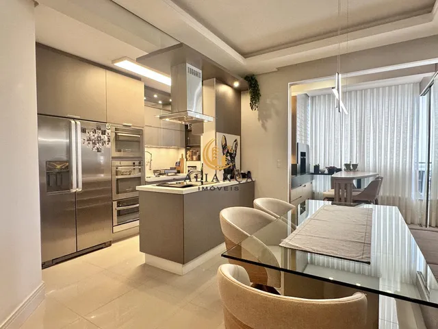 Imagem: O apartamento possui 2 Dormitórios, 1 Suíte, 1 Banheiro,