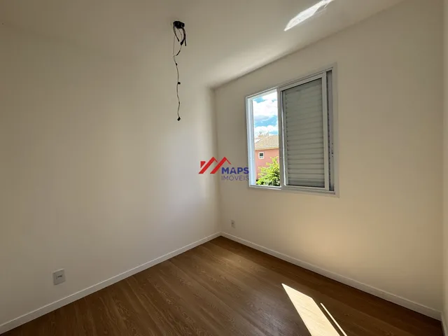 Imagem 2: Apartamento com três quartos, suíte e duas vagas de garagem à venda no bairro Sagrada