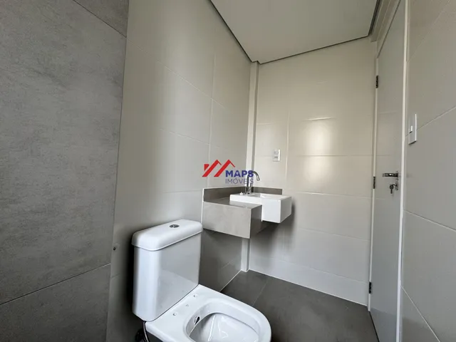 Imagem 8: Apartamento com três quartos, suíte e duas vagas de garagem à venda no bairro Sagrada