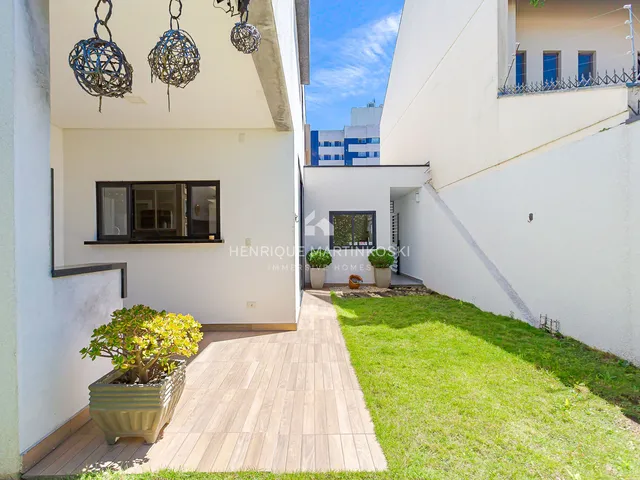 Imagem 10: Casa no Ecoville com 3 Suítes, Quintal com Churrasqueira e 182m² Privativos