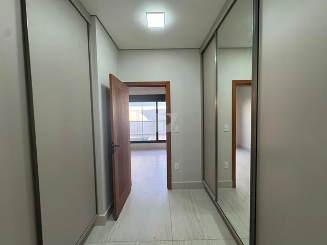 Imagem 7: Casa em condomínio à venda em Piracicaba-SP, bairro Ondas. 3 quartos, 3 suítes, 1