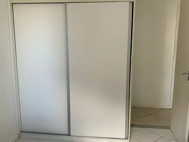 Imagem 3: Alugo em Oportunidade Apartamento Mobiliado com 197M2 com 4/4 em Condomínio