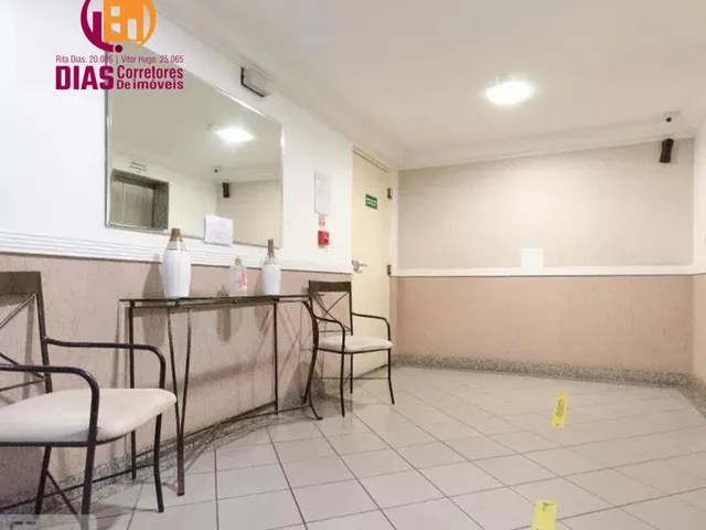 Imagem 2: Alugo em Oportunidade Apartamento Mobiliado com 197M2 com 4/4 em Condomínio