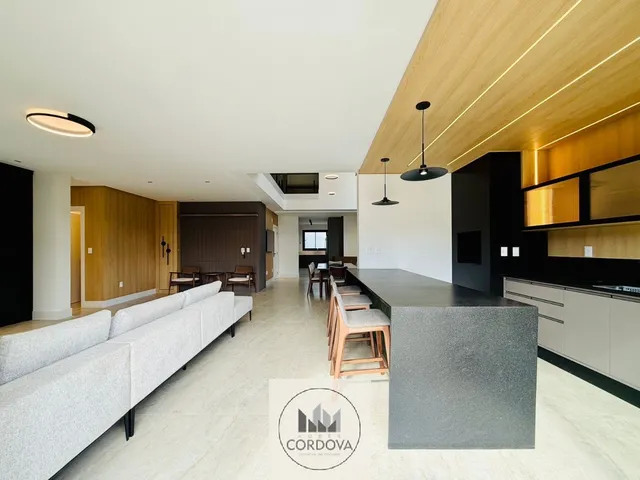 Imagem 15: Imperdível! Casa de luxo com 4 suítes e 3 vagas de garagem em Balneário Camboriú-SC