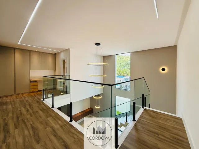 Imagem 5: Imperdível! Casa de luxo com 4 suítes e 3 vagas de garagem em Balneário Camboriú-SC
