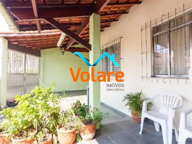 Imagem 6: Imperdível: Casa com 5 quartos (3 na casa principal e 2 na edícula) no Centro de