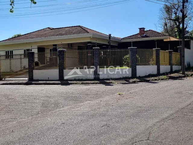 Imagem: Casa de Esquina À Venda na Região da Vila