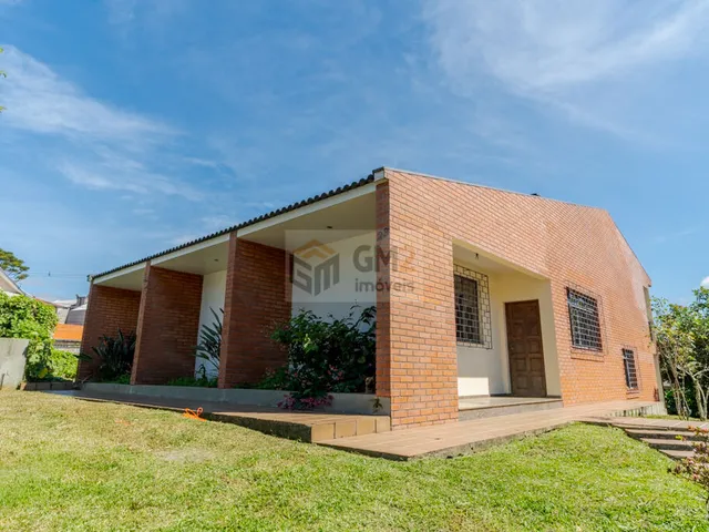 Imagem: Casa Ampla em Terreno de 1.021m² próximo