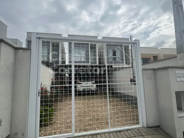 Imagem: Linda Casa Sobrado com 2 Dormitórios