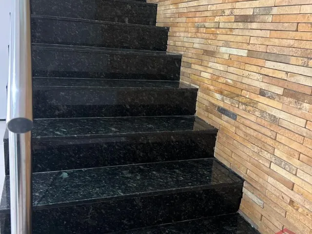Imagem 2: Casa Comercial Casa com 5 dormitórios