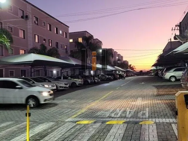 Imagem: O apartamento possui 2 Dormitórios, 1 Banheiro, 1 Vaga na