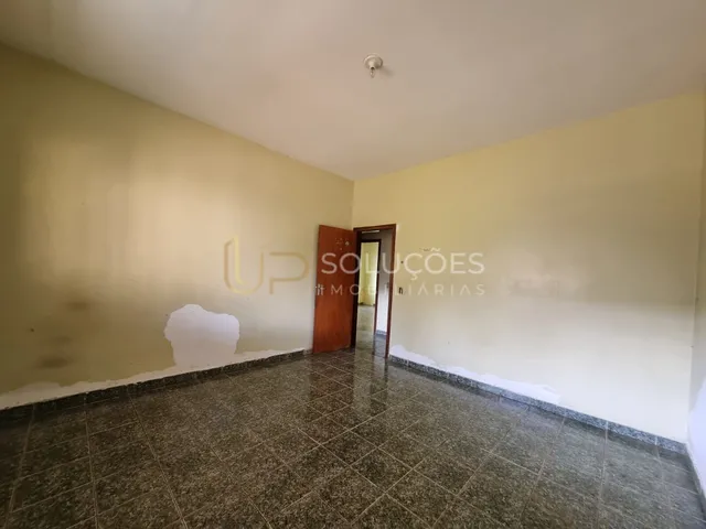 Imagem 8: Casa 3 Quartos | 2 Lojas Comerciais, Lote de 900m²