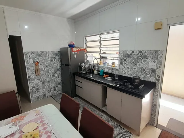 Imagem: Casa Assobrada com 2 Quartos À Venda no