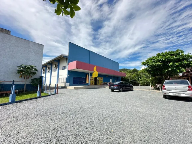 Imagem 5: ESTABELECIMENTO COMERCIAL COM GALPÃO PRONTO PARA USO DE SUPERMERCADO NA CIDADE DE
