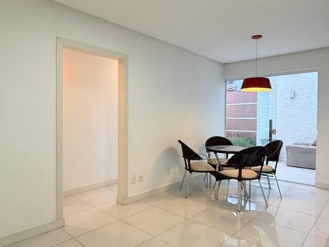 Imagem: Casa Residencial para Venda em Condominio