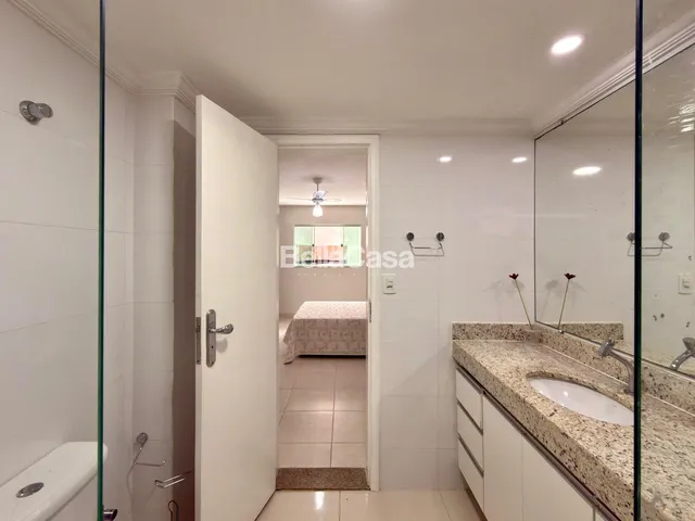 Imagem 12: Imperdível: Apartamento de Luxo com 4 Quartos e 3 Suítes no Centro de Guarapari-Es!