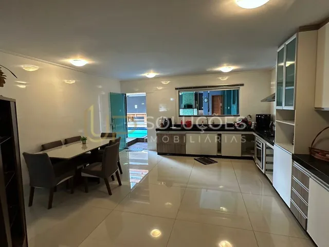 Imagem 10: Casa 3 Quartos (2 Suítes), Cozinha Planejada, Escritório