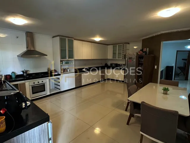 Imagem 15: Casa 3 Quartos (2 Suítes), Cozinha Planejada, Escritório