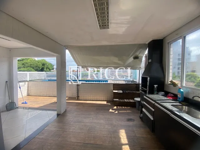 Imagem: Casa com Piscina À Venda