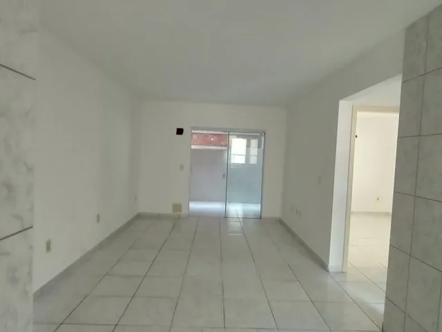 Imagem: Apartamento Térreo Semi-Mobiliado para
