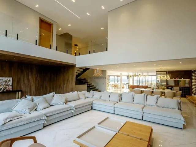 Imagem: O apartamento possui 10 Dormitórios, 10 Suítes, 15