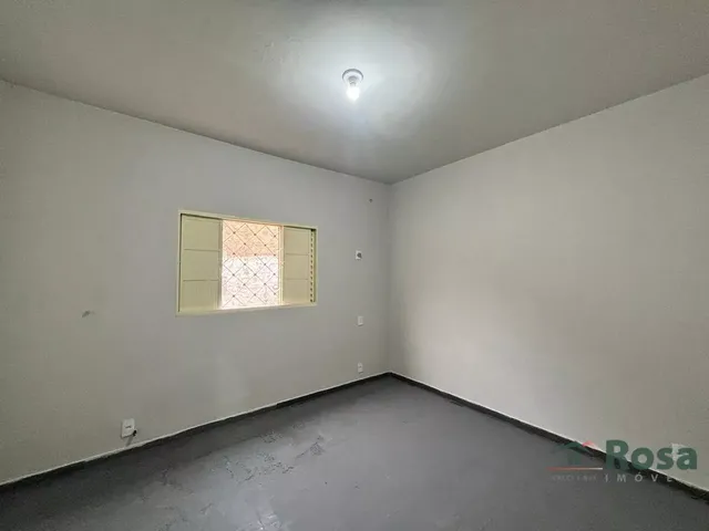 Imagem 6: Oportunidade! Casa Residencial/Comercial para Venda, 4 Quartos (1 Suíte), Próximo Av