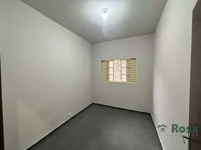 Imagem 11: Oportunidade! Casa Residencial/Comercial para Venda, 4 Quartos (1 Suíte), Próximo Av