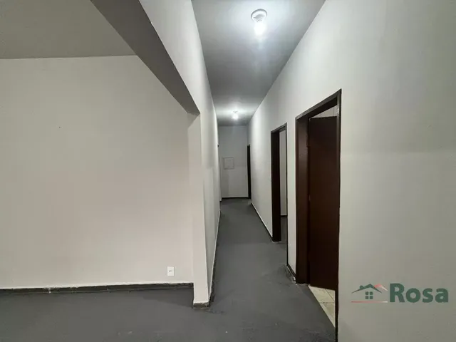 Imagem 9: Oportunidade! Casa Residencial/Comercial para Venda, 4 Quartos (1 Suíte), Próximo Av