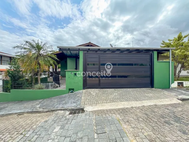 Imagem: Casa Semimobiliada com 3 Dormitórios na