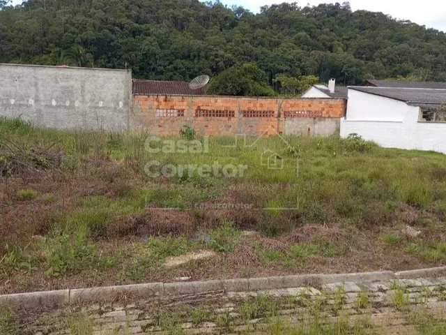 Imagem: Terreno à venda no bairro Centro - Guabiruba/SC