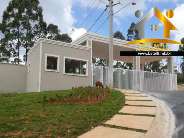 Imagem: O terreno possui 125m² de Área Privada e está localizado